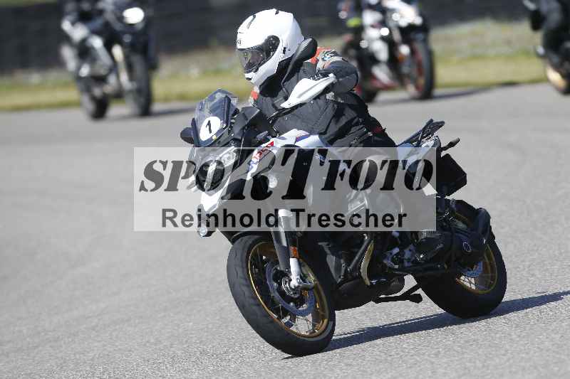 /01 02.04.2026 MAZ ADR/Gruppe gelb Gruppe gruen/1